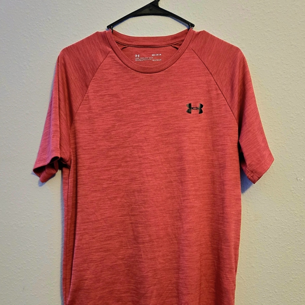 Under Armour Men's Red T-Shirt‎